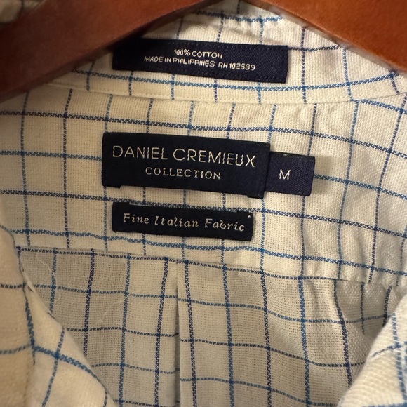 EUC Daniel Cremieux Large Dress Shirt. White with Blue Design. Worn Once. - Picture 2 of 3